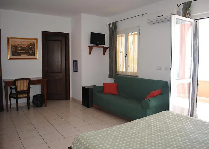 Sea בית הארחה